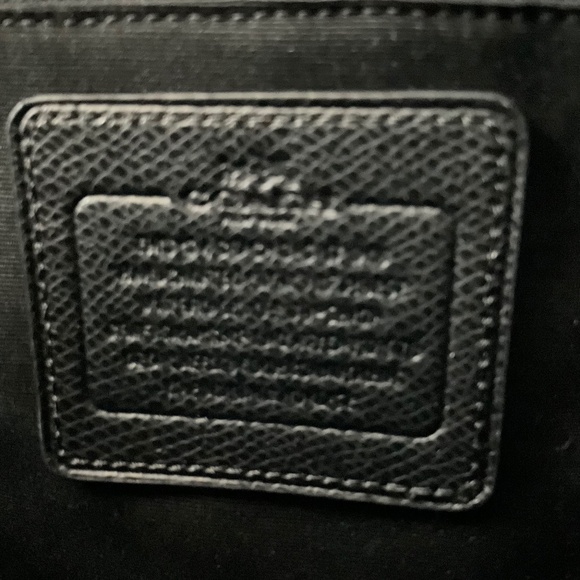 Coach Sierra Dome bag. Black leather with gold tone hardware. 130-H4b - Picture 8 of 8